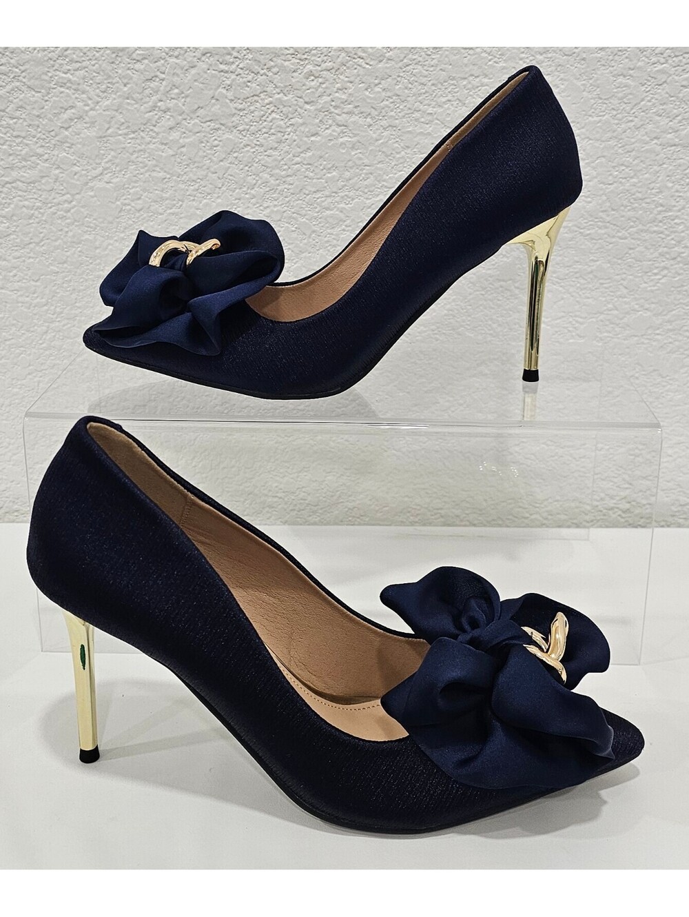 Women’s Navy Satin Pumps Size US 9 EU 40 Gold Stiletto Bow Chain High Heels